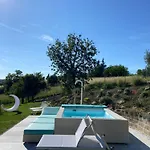 Poderino - A Place To Feel 4*