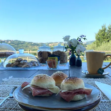 Poderino - A Place To Feel Bed & Breakfast