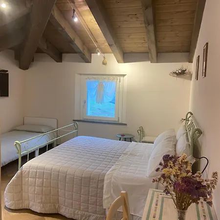 Poderino - A Place To Feel Bed & Breakfast